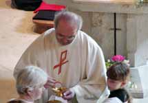 kostel sv. Jana K�titele - m�e svat�, foto archiv kv�ten 2003